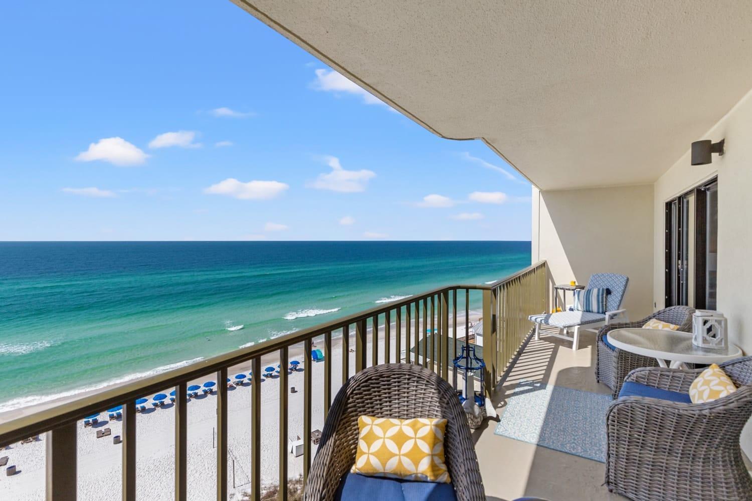 Beachfront Breeze By Avantstay Beachfront Condo Panama City Beach Exterior photo